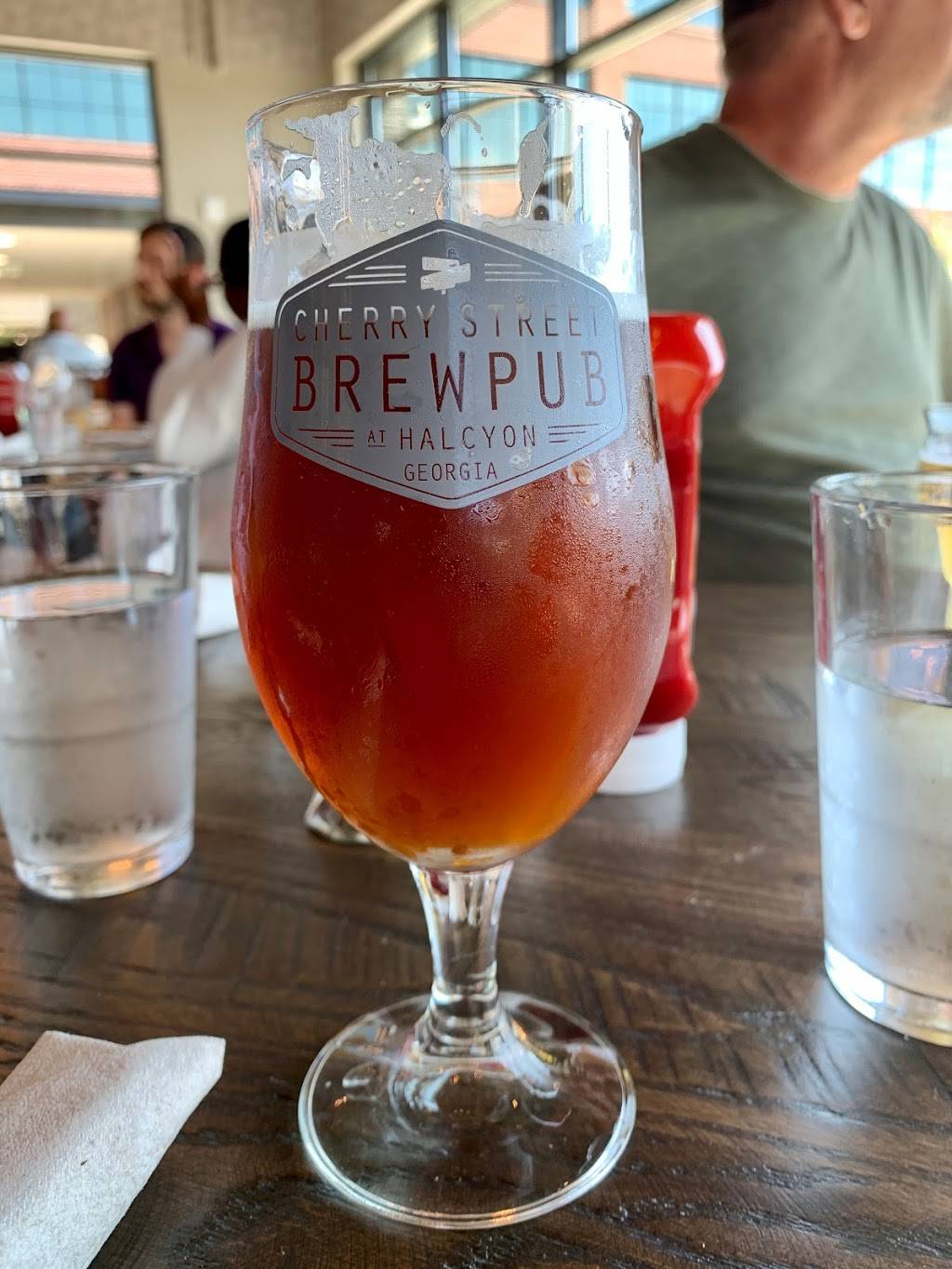Cherry Street Brewpub at Halcyon | restaurant | 6640 Town Sq, Ste 510, Alpharetta, GA 30005, USA | 7706964929 OR +1 770-696-4929