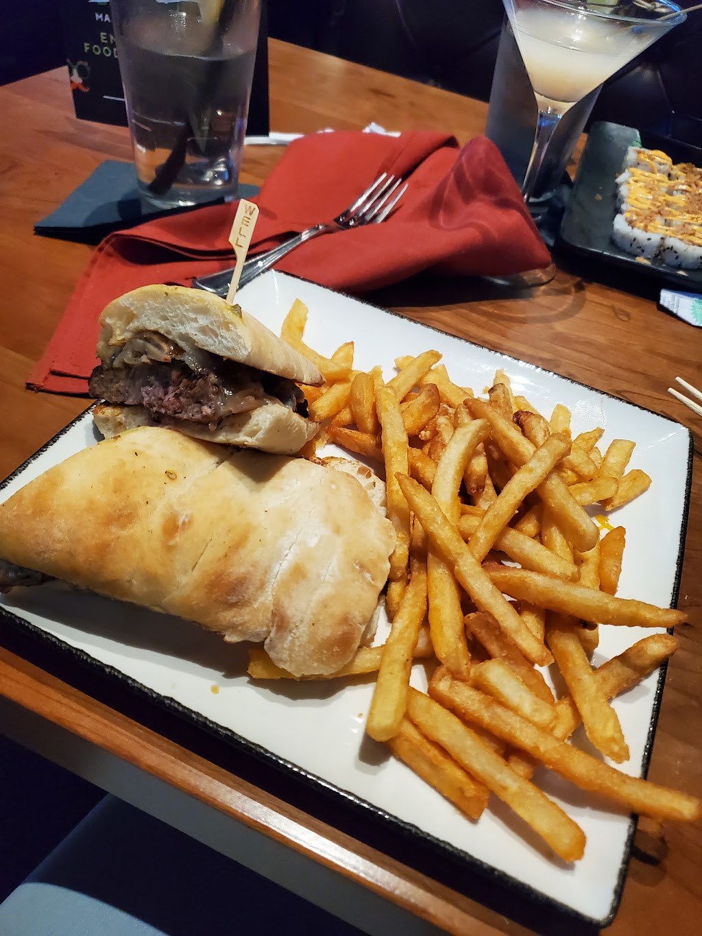 Tommys Tavern + Tap | restaurant | 315 Christiana Mall Space 1332, Newark, DE 19702, USA | 3023917566 OR +1 302-391-7566