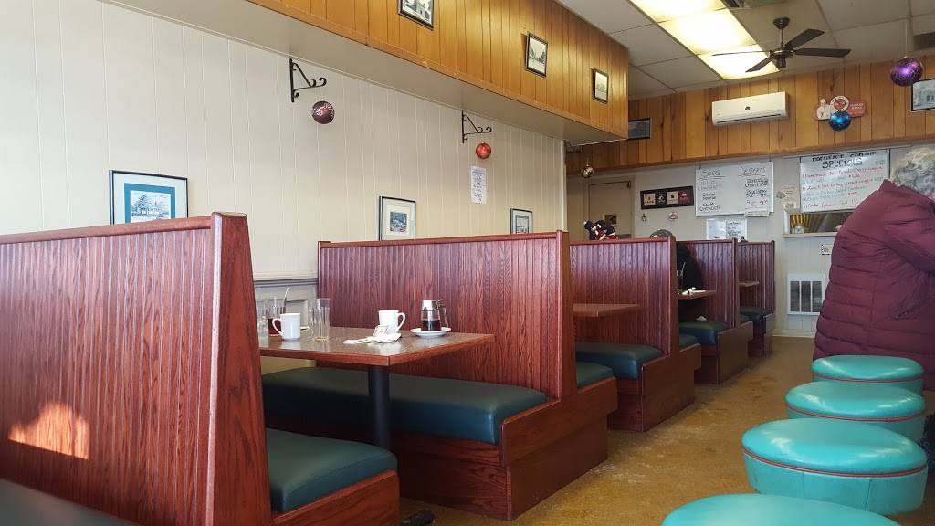 Fedeles Coffee Shop and Restaurant | restaurant | 13 Central St, Southbridge, MA 01550, USA | 5087648019 OR +1 508-764-8019