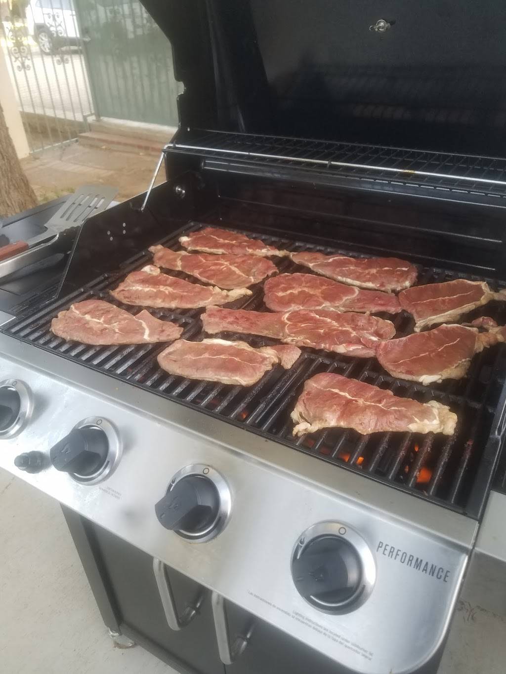 Carniceria Del Valle #4 | restaurant | 6225 N Tyler St STE 109, Riverside, CA 92503, USA | 9516379626 OR +1 951-637-9626