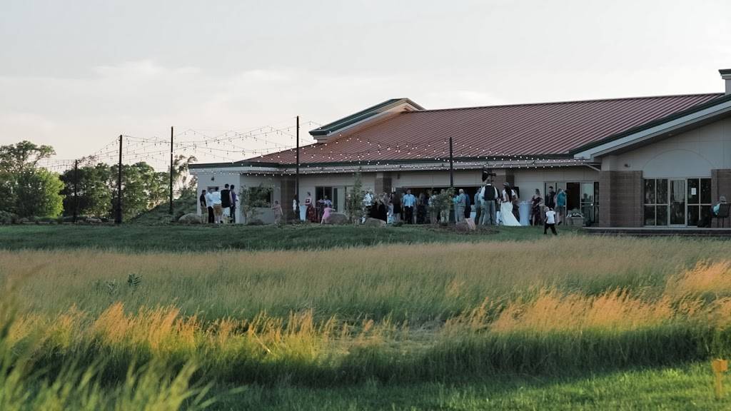 Prairie Links Golf Course & Event Center | restaurant | 19 Eagle Ridge Dr, Waverly, IA 50677, USA | 3192427675 OR +1 319-242-7675