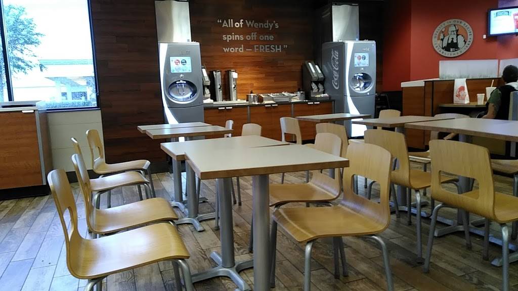 Wendys | restaurant | 2124 US-92 W, Auburndale, FL 33823, USA | 8635511224 OR +1 863-551-1224
