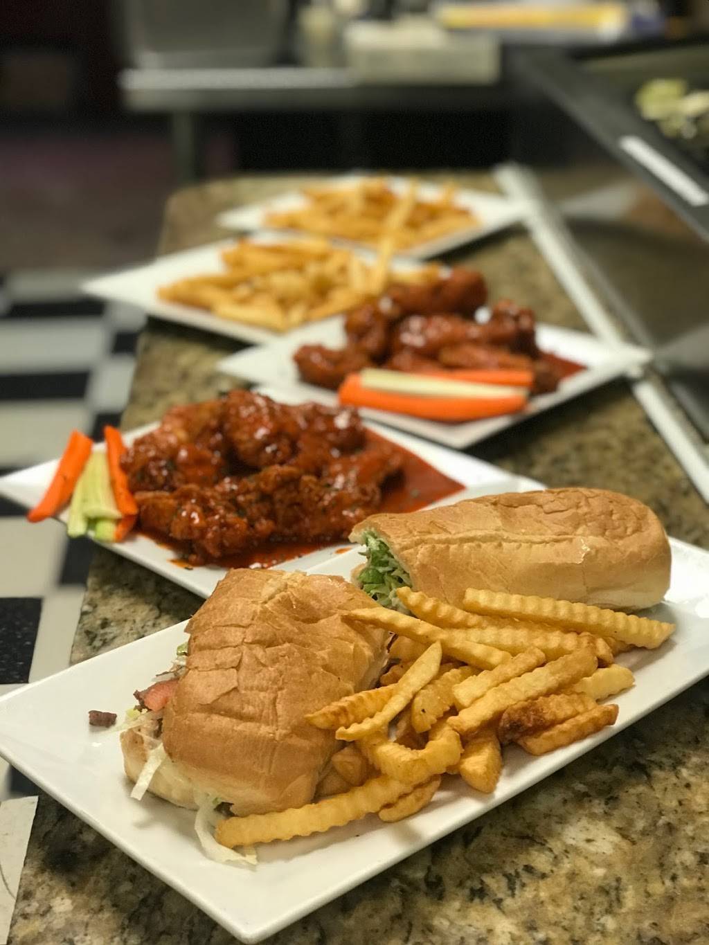 Annas Italian Restaurant Kilmarnock | restaurant | 150 Old Fair Grounds Way, Kilmarnock, VA 22482, USA | 8044358960 OR +1 804-435-8960