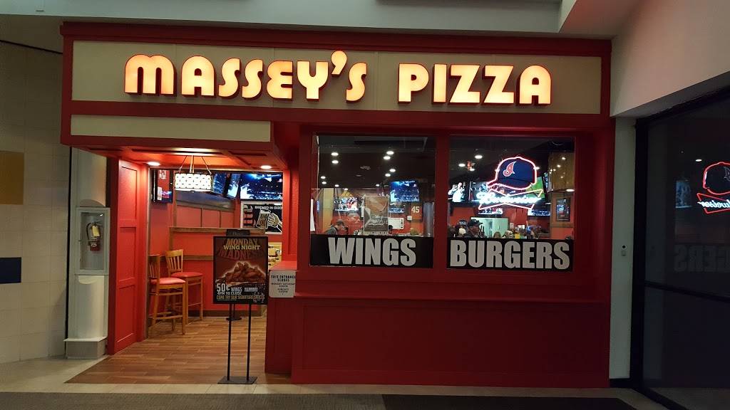 Masseys Pizza Sports Bar & Wings | restaurant | 771 S 30th St, Indian Mound Mall #221, Heath, OH 43056, USA | 7403440444 OR +1 740-344-0444