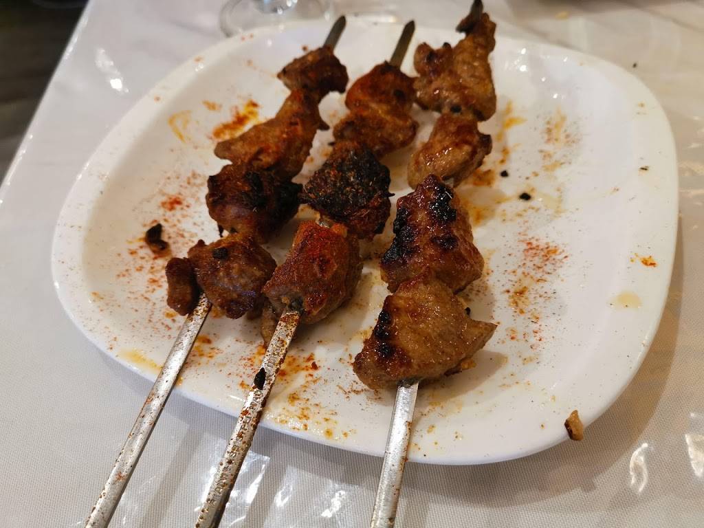 Le Taklamakan | restaurant | 7401 Boulevard Newman A35, LaSalle, QC H8N 1X3, Canada | 5143650005 OR +1 514-365-0005