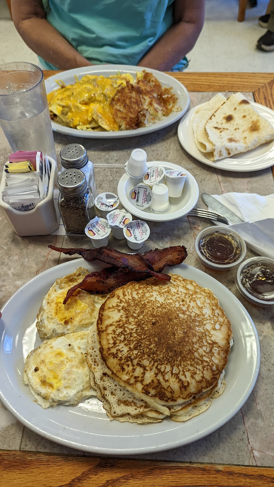 Olivias Cafe | restaurant | 1154 Grand Ave, Las Vegas, NM 87701, USA | 5054268034 OR +1 505-426-8034