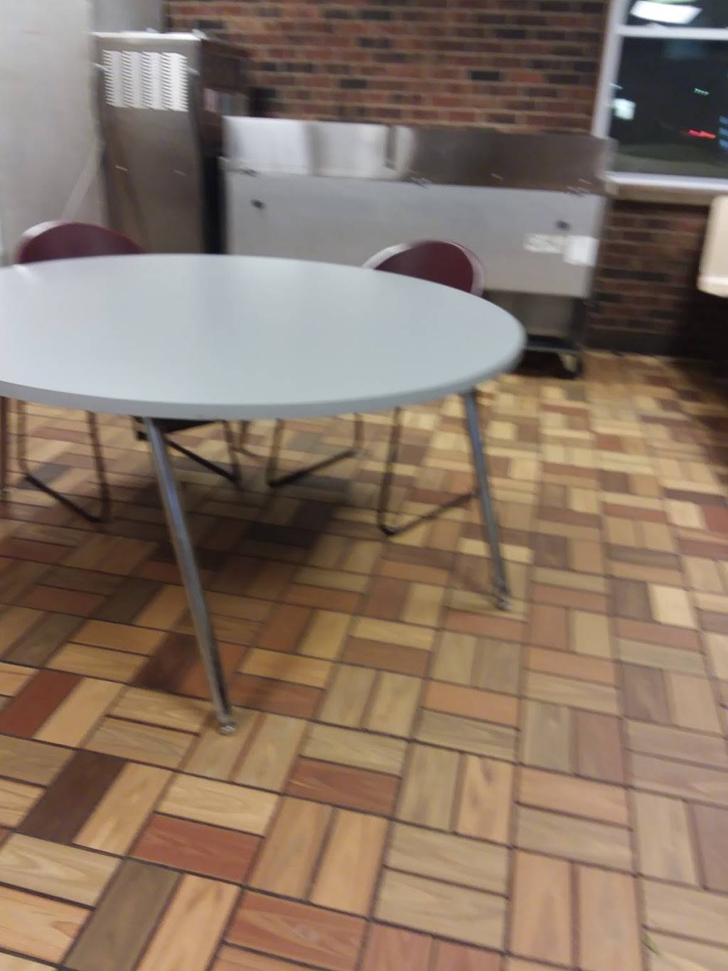 Paulees Pizzeria | restaurant | 7431 Hancock Dr, Wonder Lake, IL 60097, USA | 8156532333 OR +1 815-653-2333