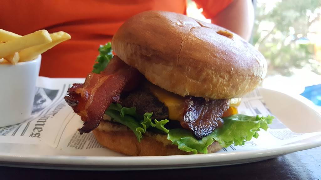 Quinn’s Ale House | restaurant | 1380 Harbor Island Dr, San Diego, CA 92101, USA | 6196922344 OR +1 619-692-2344