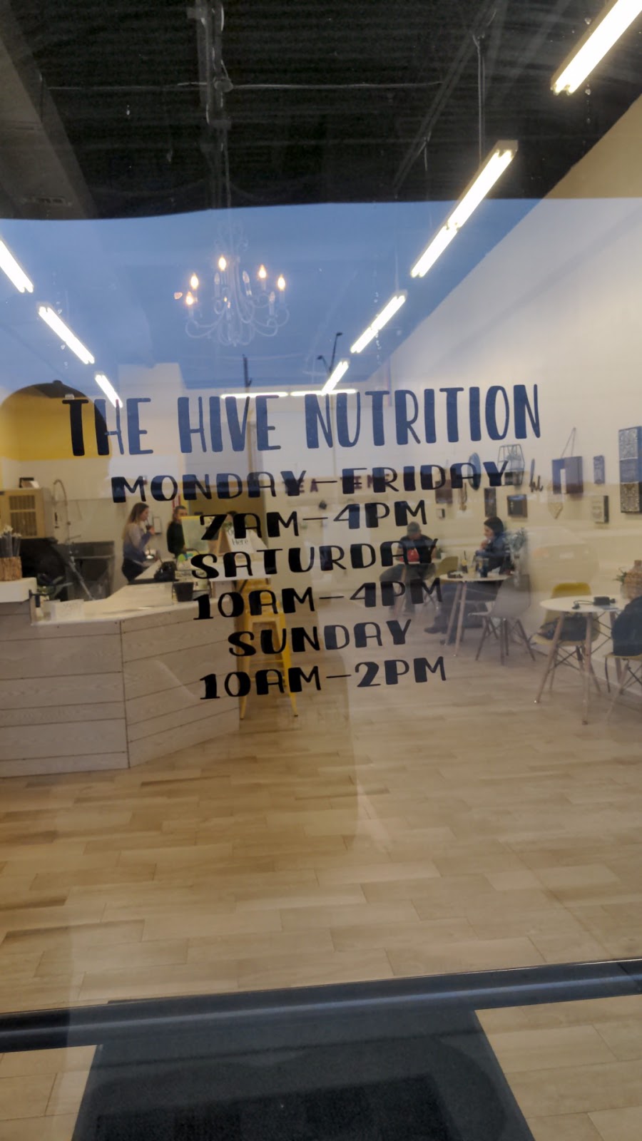 The Hive Nutrition | restaurant | 14104 W 135th St, Olathe, KS 66062, USA | 9137128574 OR +1 913-712-8574
