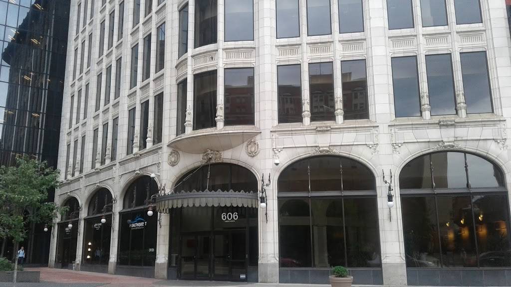 Subway | restaurant | 526 Penn Ave, Pittsburgh, PA 15222, USA | 4122811754 OR +1 412-281-1754