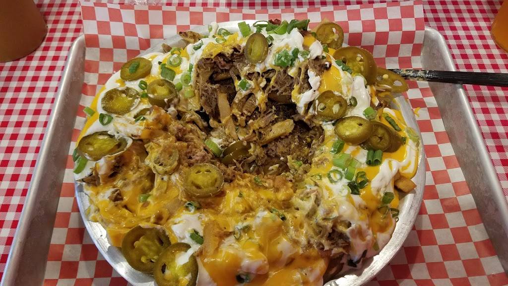 Dig Dougs BBQ | restaurant | 2322 N Bloomington St, Streator, IL 61364, USA | 8155109956 OR +1 815-510-9956