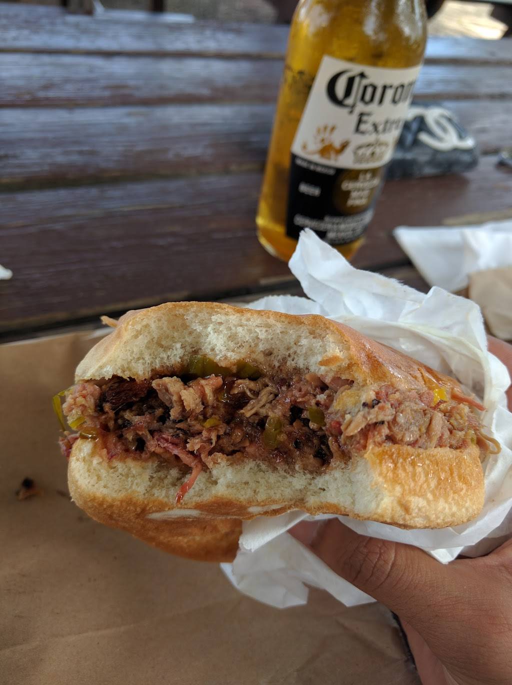 Smokey Js Barbeque | restaurant | 7008 Ranch Rd 620 N, Austin, TX 78732, USA | 5123314888 OR +1 512-331-4888