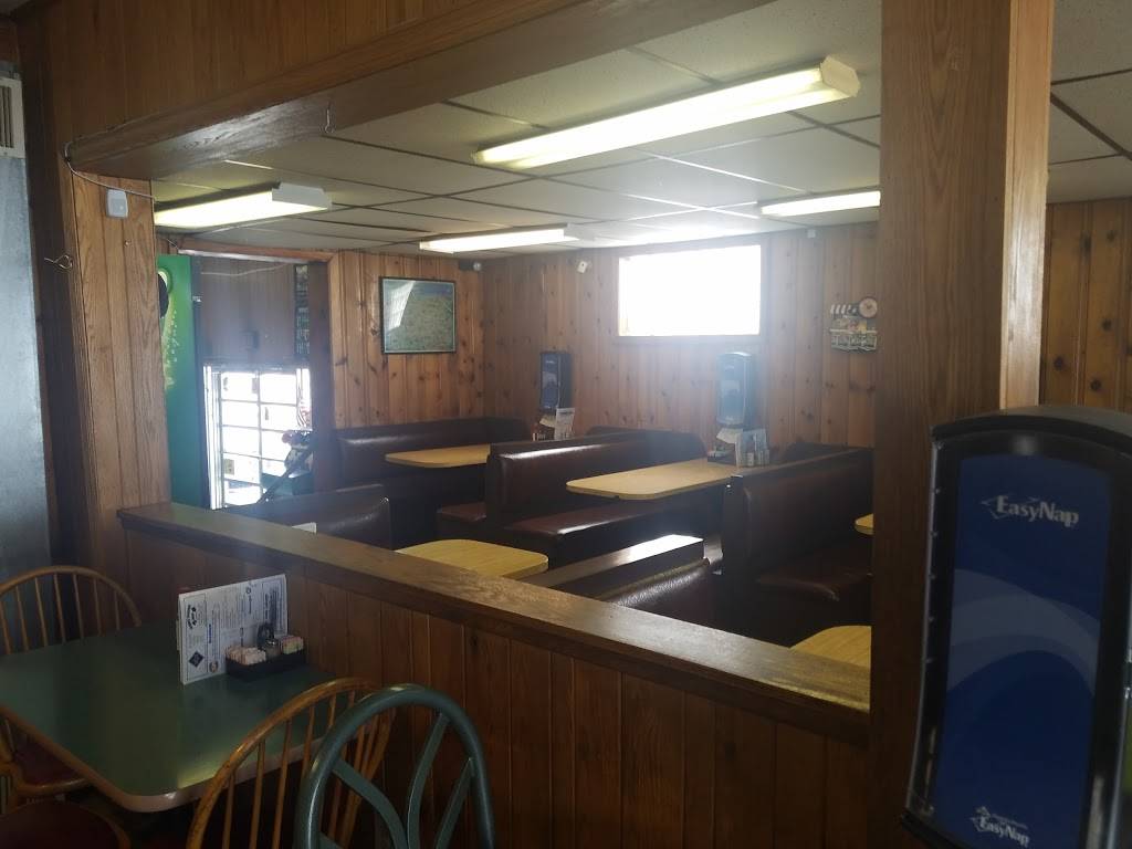 Champion Gas And Food Mart | restaurant | 1802 Indian Creek Valley Rd, Champion, PA 15622, USA | 7245937760 OR +1 724-593-7760