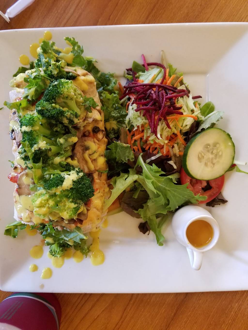 Stuff I Eat | restaurant | 114 N Market St, Inglewood, CA 90301, USA | 3106710115 OR +1 310-671-0115