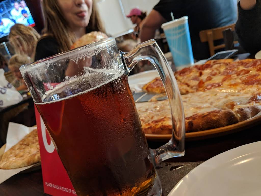 Pizza Chief | restaurant | 7770 Telegraph Rd, Ventura, CA 93004, USA | 8056478888 OR +1 805-647-8888