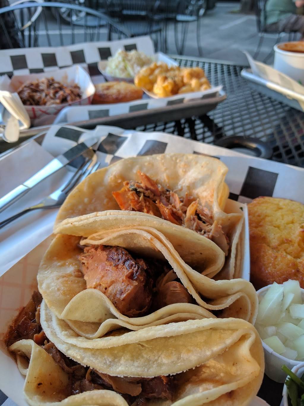 3 Pigs BBQ | restaurant | 1754 Laurel St, San Carlos, CA 94070, USA | 6505924227 OR +1 650-592-4227