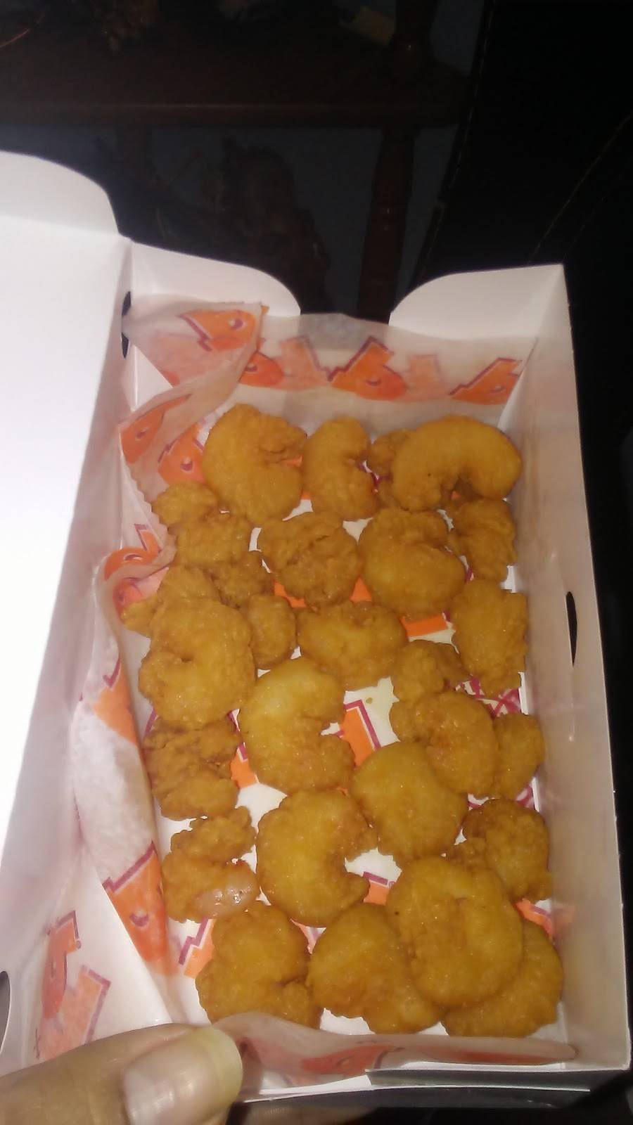 Popeyes Louisiana Kitchen | restaurant | Food Court, 21100 Dulles Town Cir #236, Dulles, VA 20166, USA | 5713138535 OR +1 571-313-8535