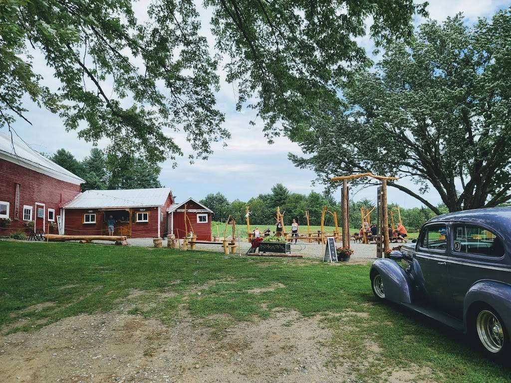 The Farmhouse Beer Garden | restaurant | 926 Farmington Falls Rd, Rte 2, Farmington, ME 04938, USA | 2075784353 OR +1 207-578-4353