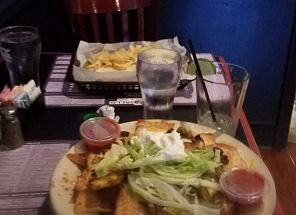 Screwballs Sports Bar & Grille | restaurant | 216 W Beidler Rd #600, King of Prussia, PA 19406, USA | 6103373888 OR +1 610-337-3888