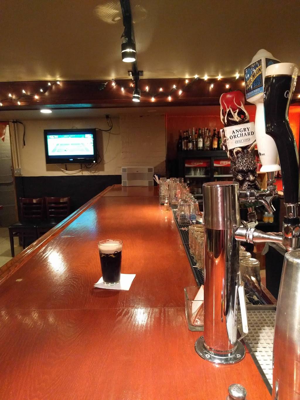 Magoos Pub & Eatery | restaurant | 1 W 2nd St, Frederick, MD 21701, USA | 3013782237 OR +1 301-378-2237