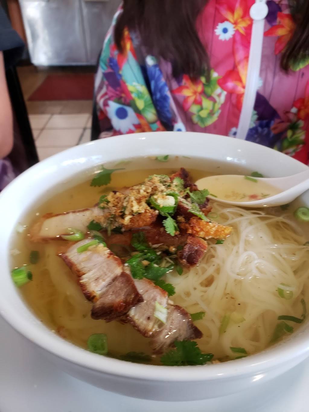 Noodle Express | restaurant | 601 E Olive Ave, Fresno, CA 93728, USA | 5593751418 OR +1 559-375-1418