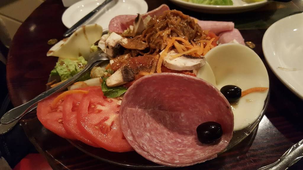 Franco & Vinnys Pizza Shack | restaurant | 2884 E Sunrise Blvd, Fort Lauderdale, FL 33304, USA | 9545649522 OR +1 954-564-9522