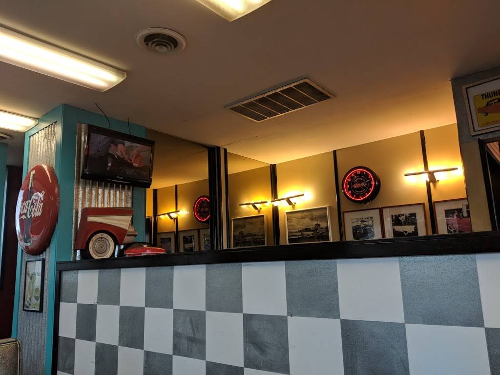 Mikies | restaurant | 4532 Evergreen Way, Everett, WA 98203, USA | 4252526162 OR +1 425-252-6162