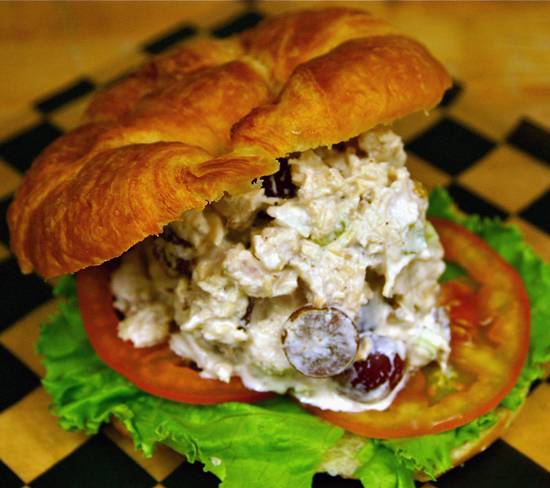 Buds | bakery | 3061 M-137, Interlochen, MI 49643, USA | 2312769090 OR +1 231-276-9090