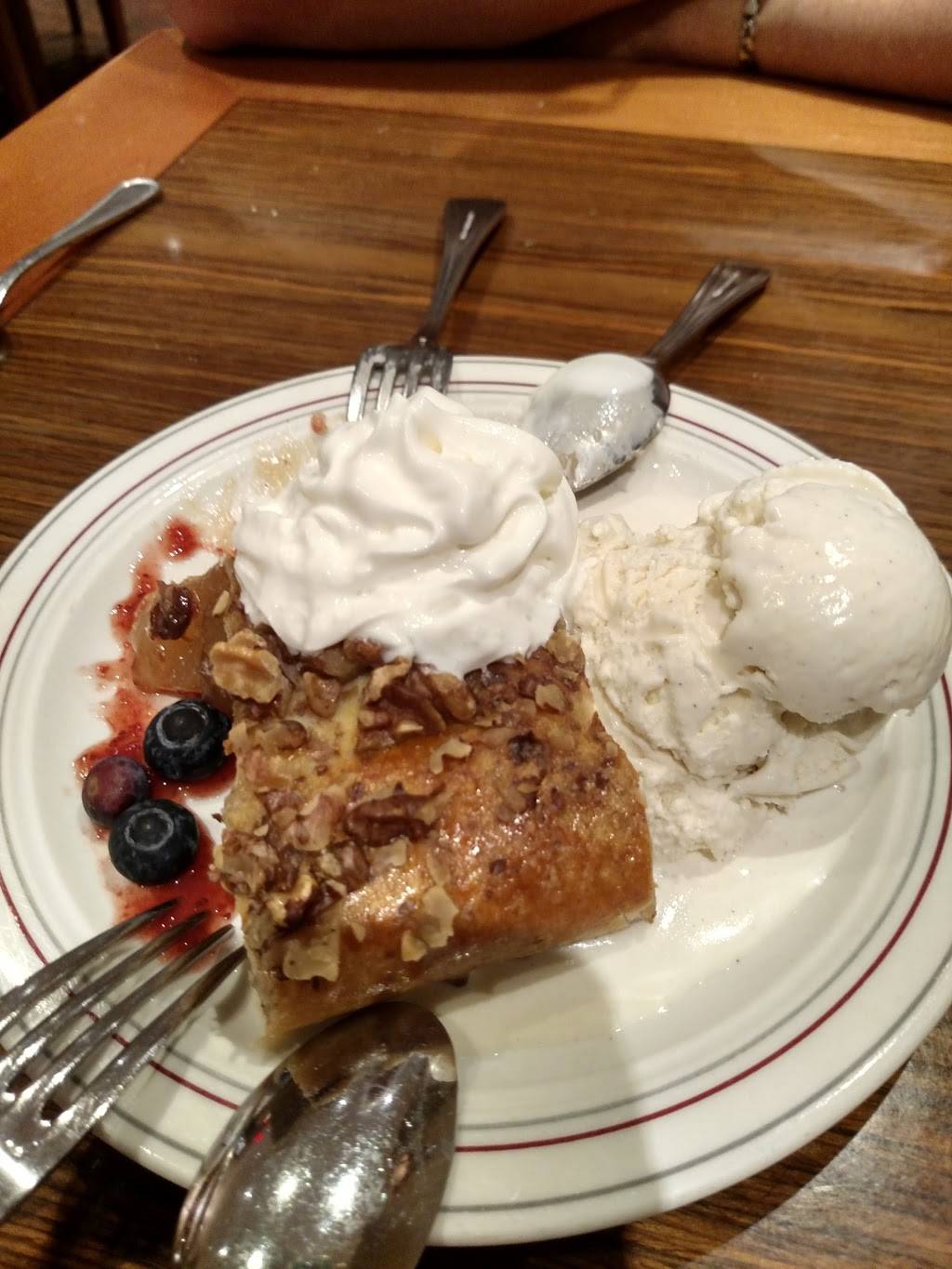 Adams Rib Restaurant | restaurant | 99 East Ave, Norwalk, CT 06851, USA | 2038382000 OR +1 203-838-2000