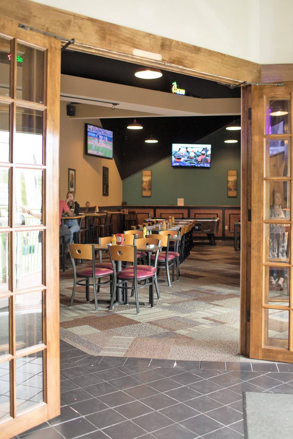 Jesters Restaurant & Pub | restaurant | 109 Brookside Ave, Chester, NY 10918, USA | 8454692116 OR +1 845-469-2116