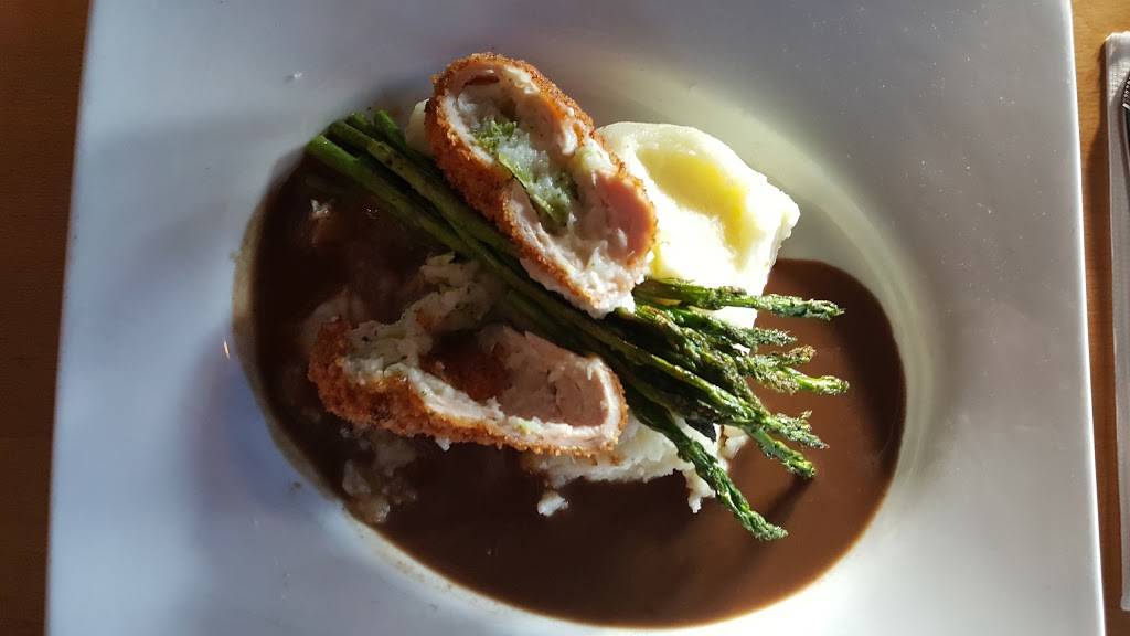 EGP Oceanside | restaurant | 2823 Long Beach Rd, Oceanside, NY 11572, USA | 5167669547 OR +1 516-766-9547