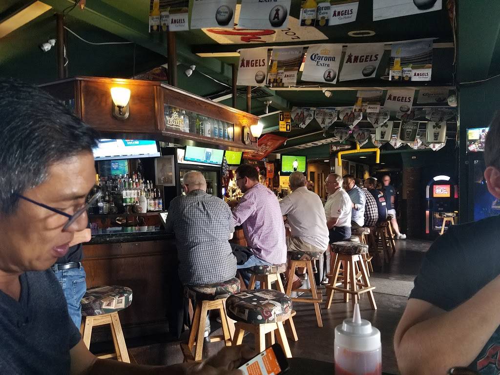 Garfs Sports Lounge | restaurant | 3046 Bristol St, Costa Mesa, CA 92626, USA | 7144354070 OR +1 714-435-4070