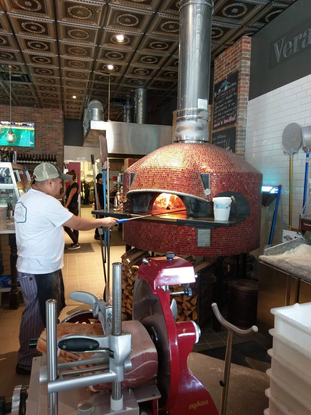 Pasquales Pizzeria Napoletana | restaurant | 60 S County Commons Way, South Kingstown, RI 02879, USA | 4017832900 OR +1 401-783-2900