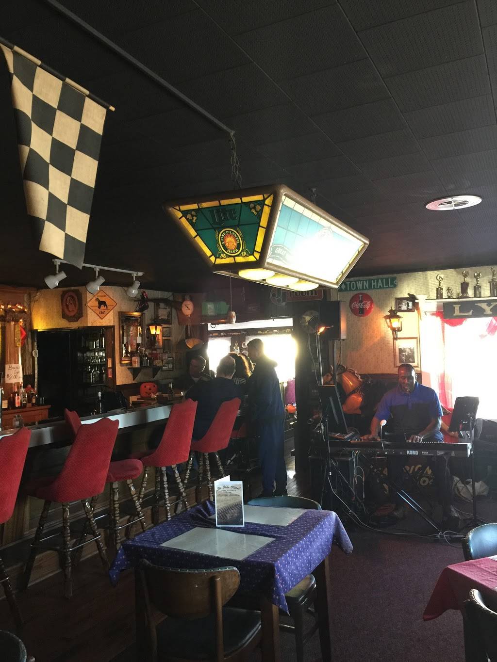 Ye Olde Hotel Bar & Restaurant | restaurant | 6070 N Railroad St, Lyons, WI 53148, USA | 2627632701 OR +1 262-763-2701
