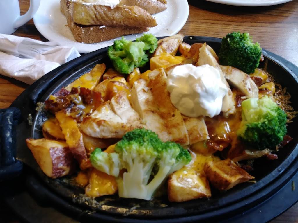 Dennys | restaurant | 11915 E Colonial Dr, Orlando, FL 32825, USA | 4073810379 OR +1 407-381-0379