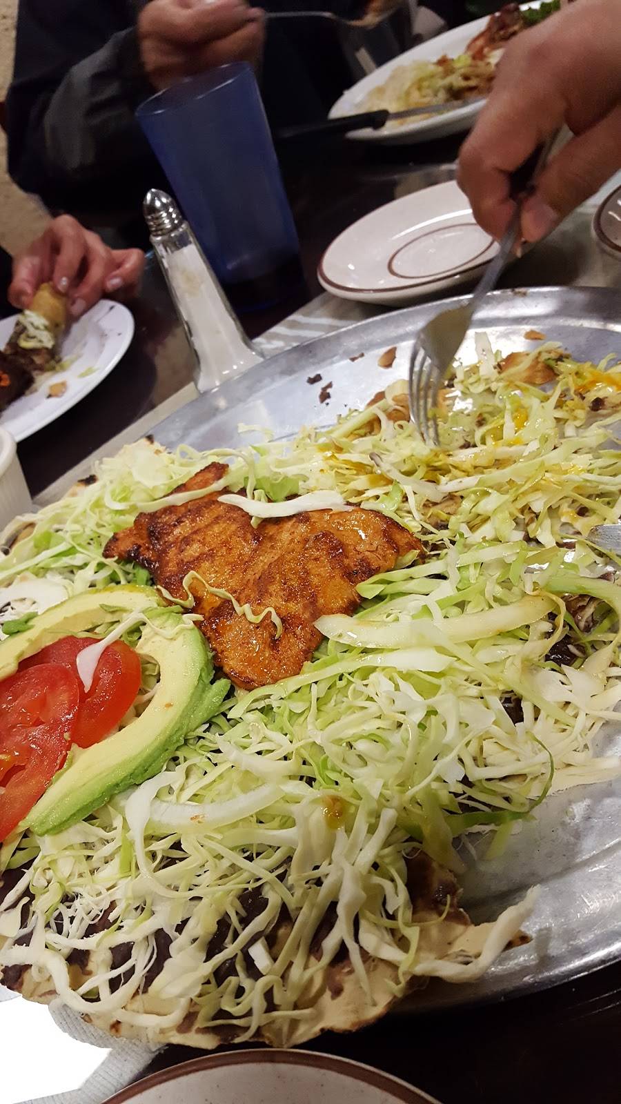 El Jacalito | restaurant | 24609 Narbonne Ave, Lomita, CA 90717, USA | 3103256429 OR +1 310-325-6429