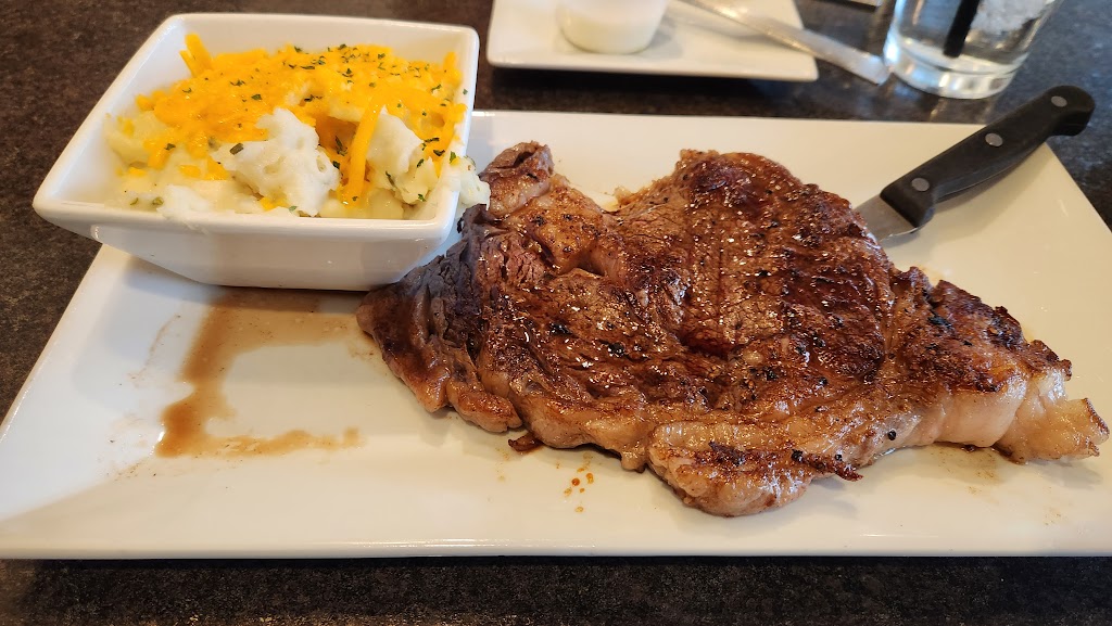 Hug Hes Cafe | restaurant | 500 Village Blvd #202, Stansbury Park, UT 84074, USA | 4352286848 OR +1 435-228-6848