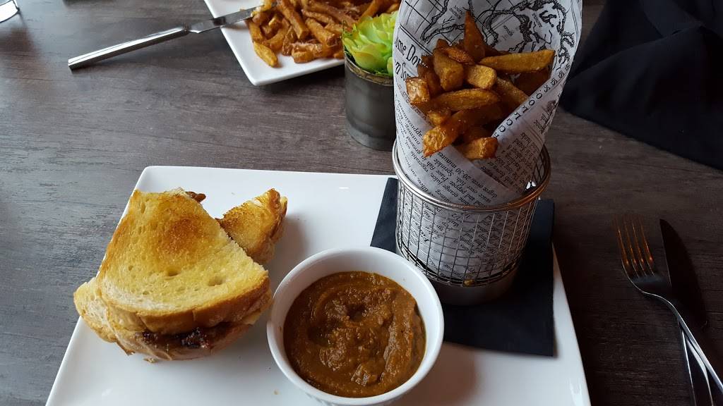 The Pogue Irish Pub | restaurant | 15 Erie St N, Wheatley, ON N0P 2P0, Canada | 2262480303 OR +1 226-248-0303