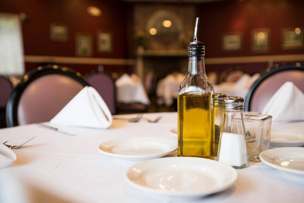 Alexs Italian Restaurant & J&JS Pizzeria | restaurant | 12445 Ocean Gateway #6, Ocean City, MD 21842, USA | 4102137717 OR +1 410-213-7717