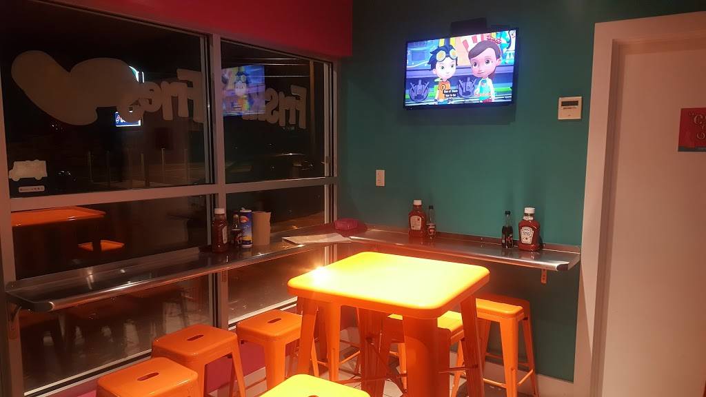 Friskie Fries JOHNSTON | restaurant | 751 Hartford Ave, Providence, RI 02909, USA | 4019195489 OR +1 401-919-5489