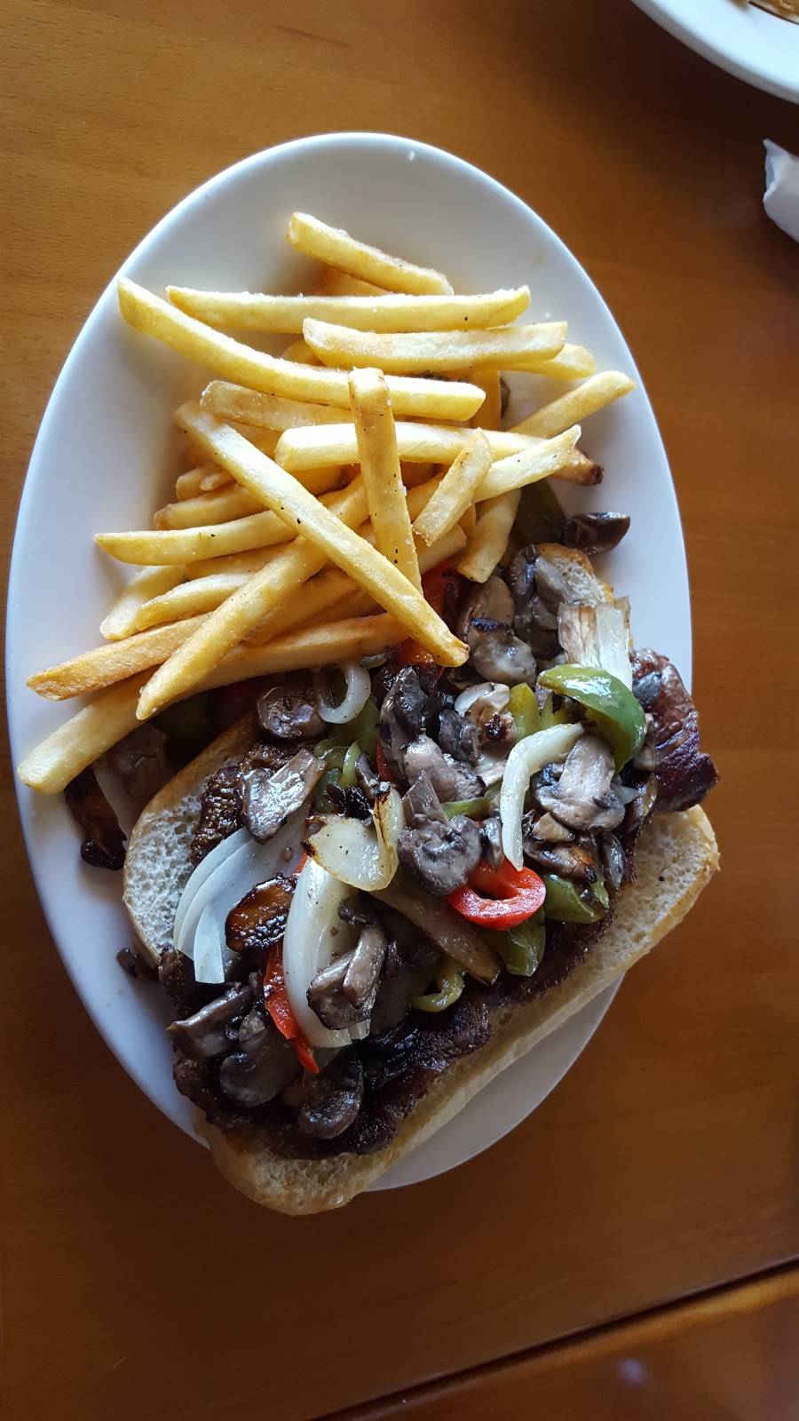 Off The Hook Restaurant and Bar | restaurant | 1 NJ-36, Highlands, NJ 07732, USA | 7328722006 OR +1 732-872-2006