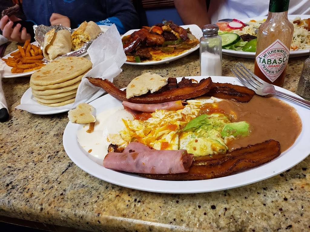 Delicias de Montecristo | meal delivery | 235 Broadway, Chelsea, MA 02150, USA | 6174661338 OR +1 617-466-1338