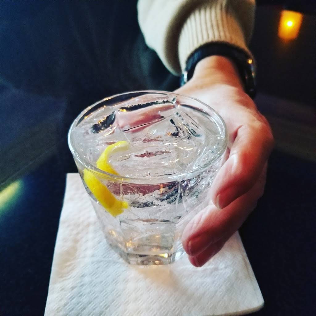 Villa Italia | restaurant | 26 Mill River St, Stamford, CT 06902, USA | 2033487742 OR +1 203-348-7742