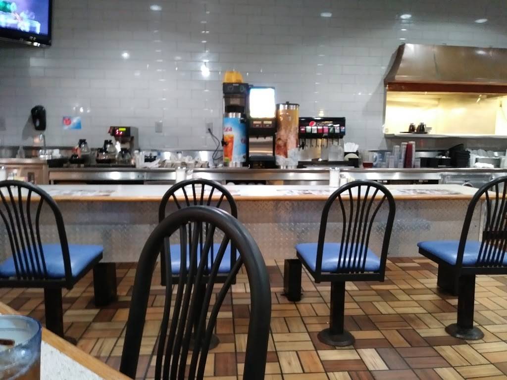 Hermie and Elliott Sadler Restaurant | restaurant | 920 W Atlantic St, Emporia, VA 23847, USA | 4346346709 OR +1 434-634-6709