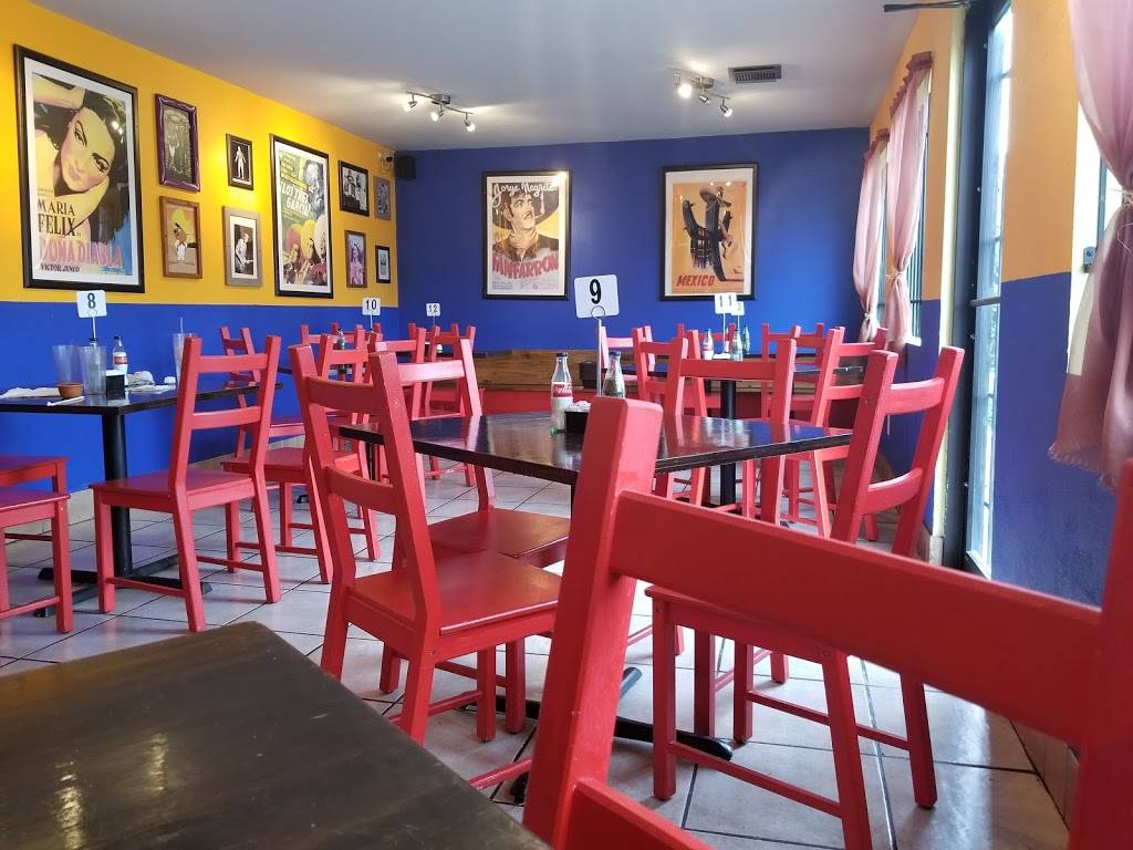 Pueblas Mexican Kitchen | restaurant | 6320 N Main St, Houston, TX 77009, USA | 7134269062 OR +1 713-426-9062