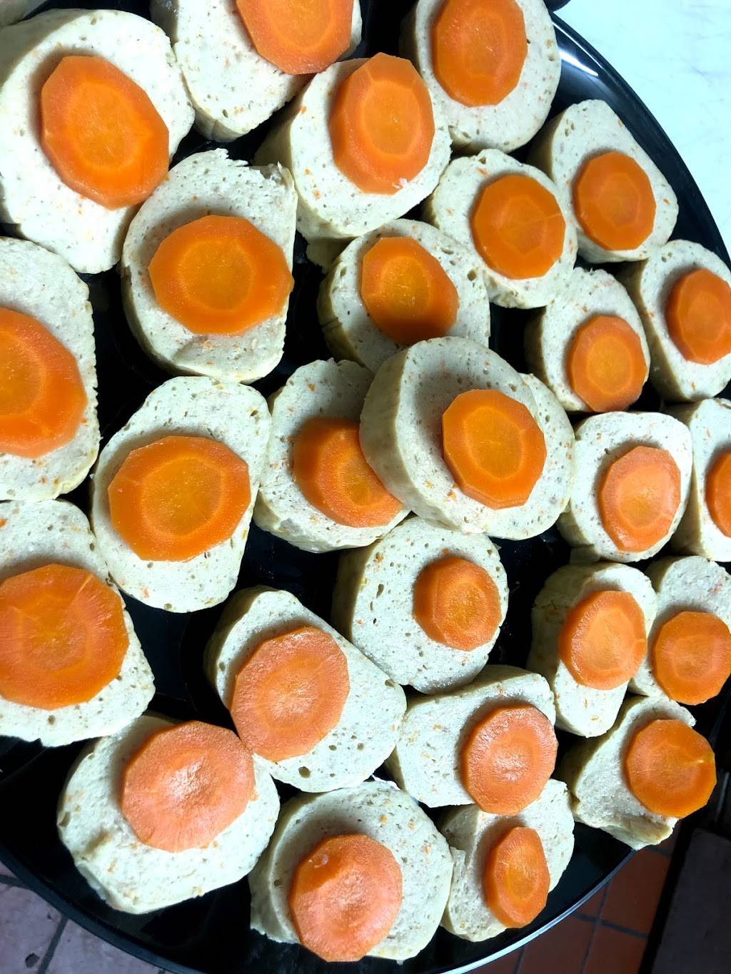 East Side Glatt | meal takeaway | 500 Grand St, New York, NY 10002, USA | 2122543335 OR +1 212-254-3335