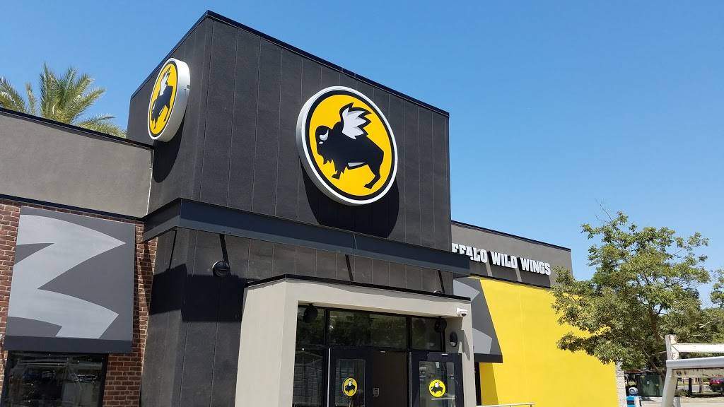 Buffalo Wild Wings | meal takeaway | 1699 W Lacey Blvd, Hanford, CA 93230, USA | 5595831262 OR +1 559-583-1262