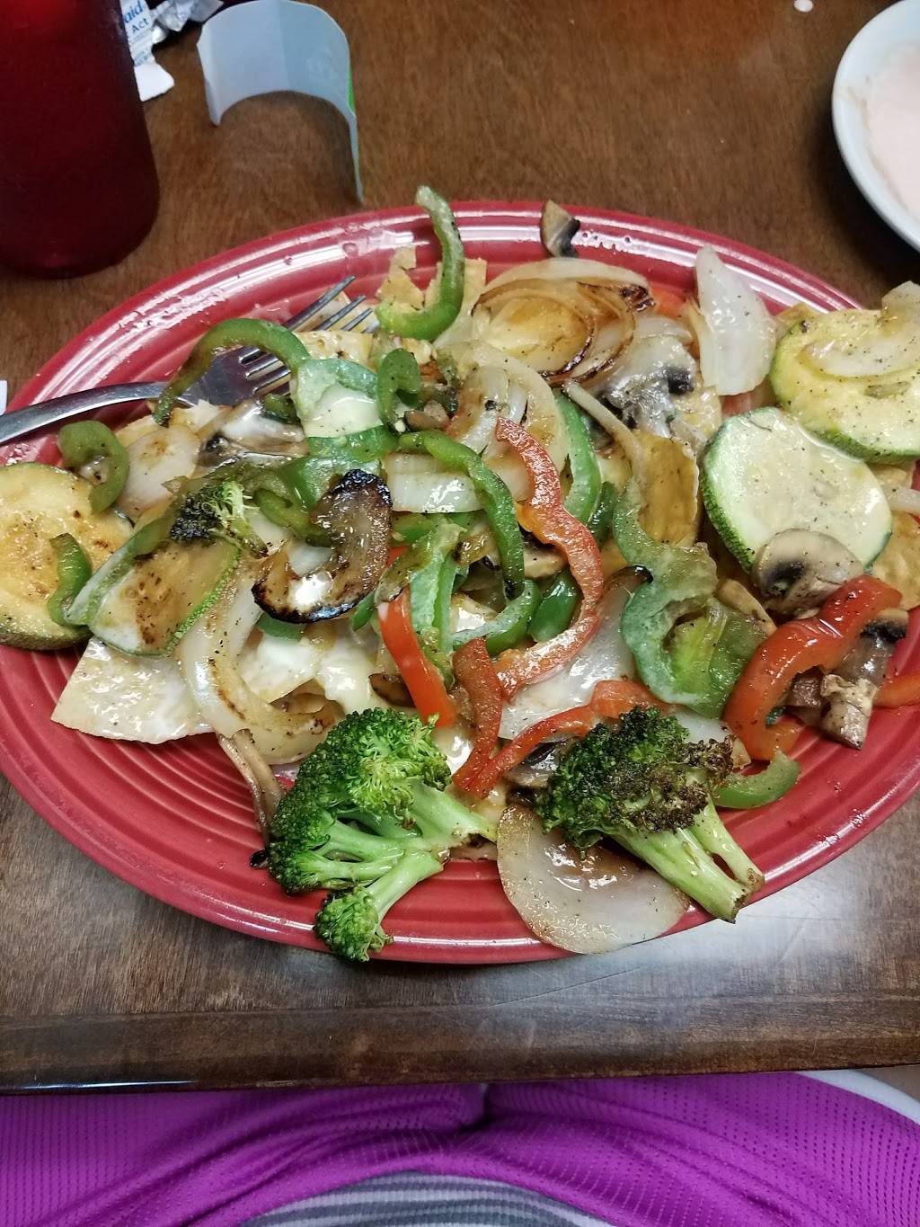 El Potrero Mexican Restaurant | restaurant | 1706 W Main St, Owosso, MI 48867, USA | 9897208226 OR +1 989-720-8226