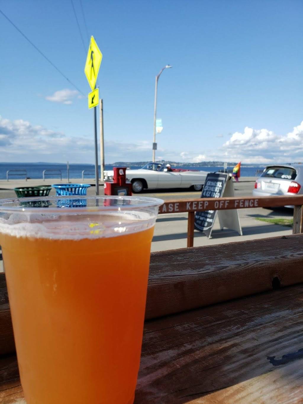 West Seattle Brewing Co. (TapShack) | restaurant | 2536 Alki Ave SW, Seattle, WA 98116, USA | 2064204523 OR +1 206-420-4523