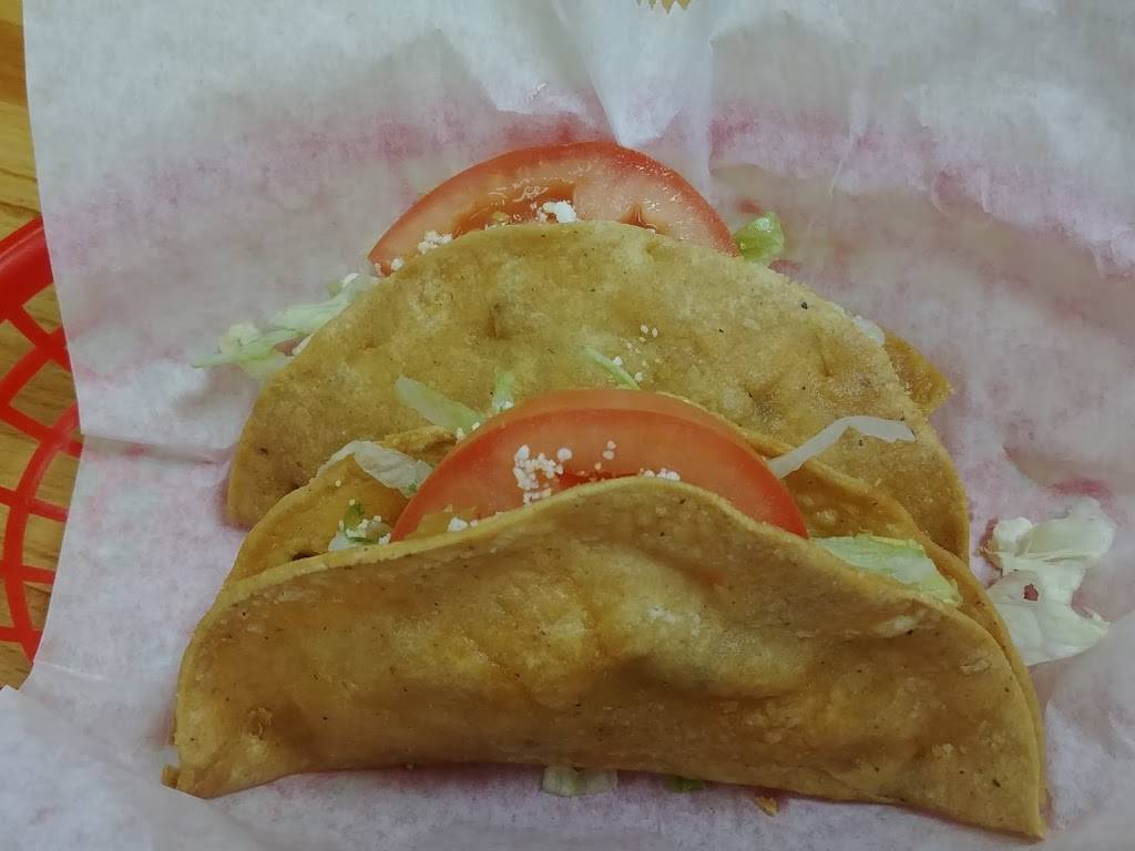 The Taco Dive | restaurant | 1452 119th St, Whiting, IN 46394, USA | 2196146289 OR +1 219-614-6289